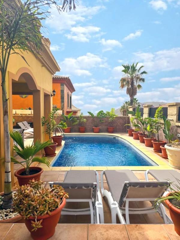 Villa Chayofa Exterior photo