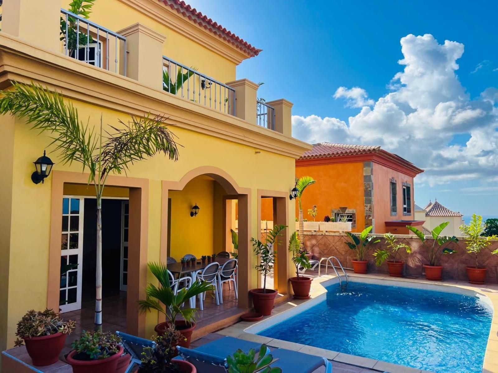Villa Chayofa Exterior photo