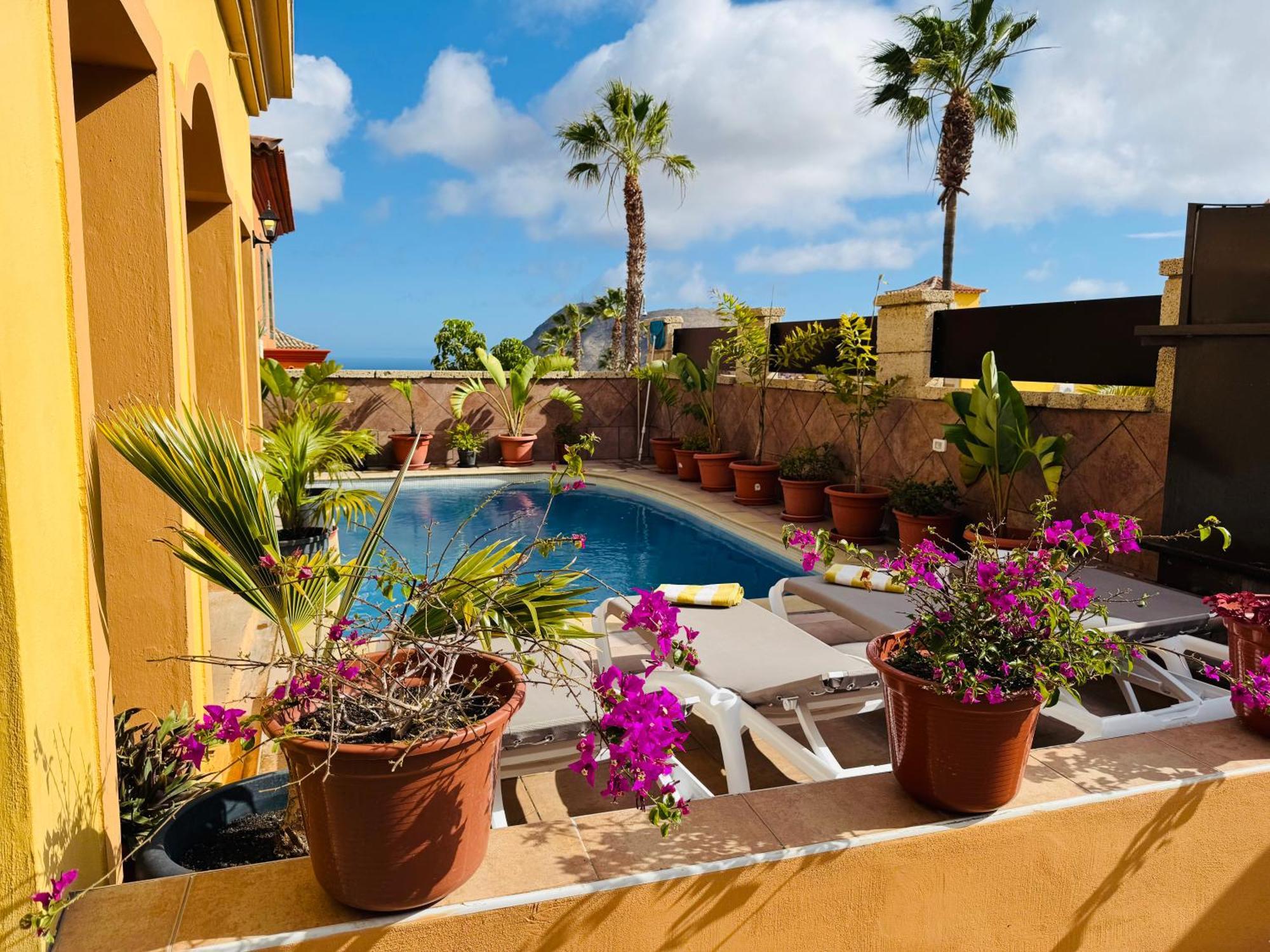 Villa Chayofa Exterior photo